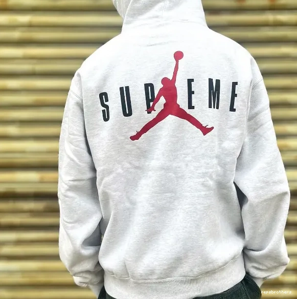 SWEATSHIRT HOODED ¥329 24FW 0501